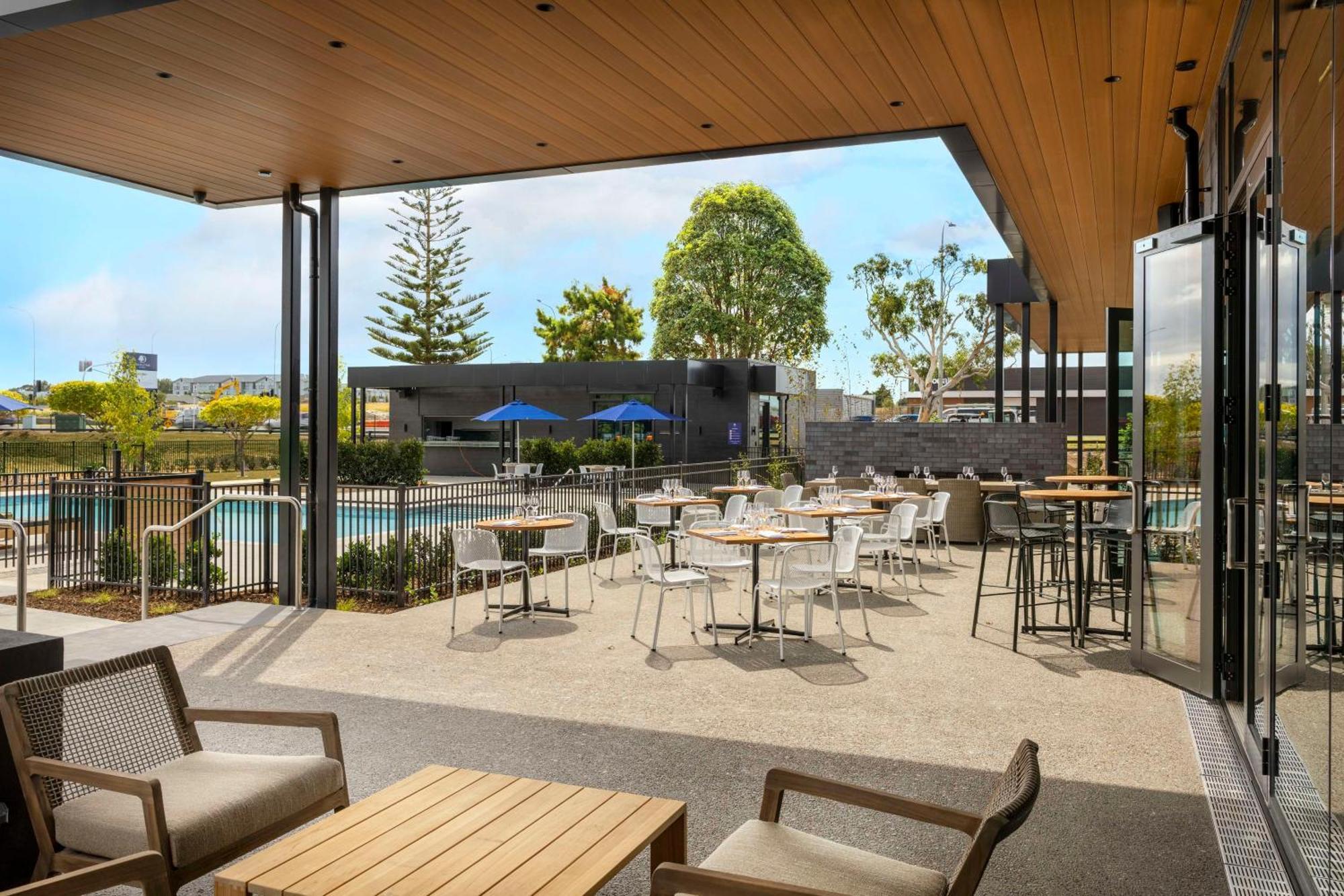 Готель Doubletree By Hilton Auckland Karaka Екстер'єр фото